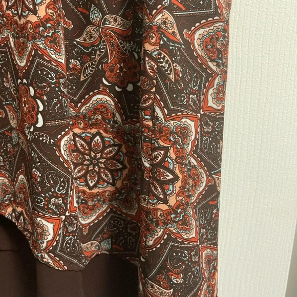 Black Rainn Paisley sheer top with brown lining in excellent condition. XL - Picture 6 of 10